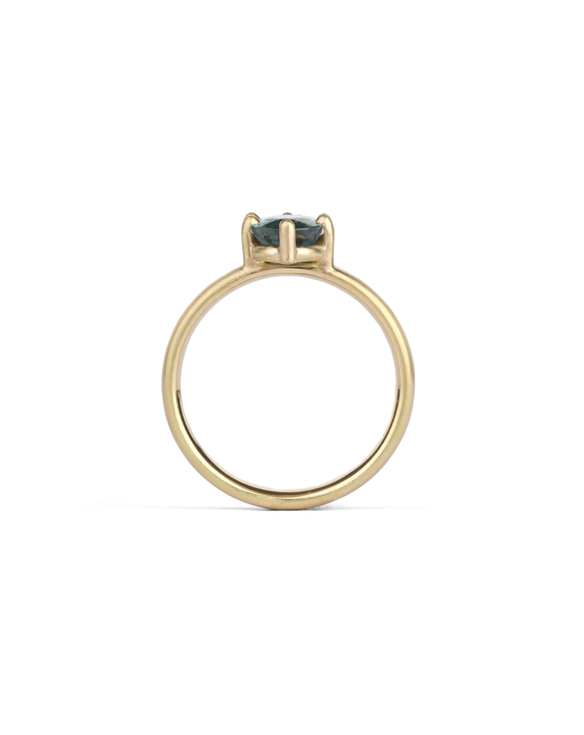 Solitaire ring in satin 18ct yellow gold with an oval teal sapphire, side view